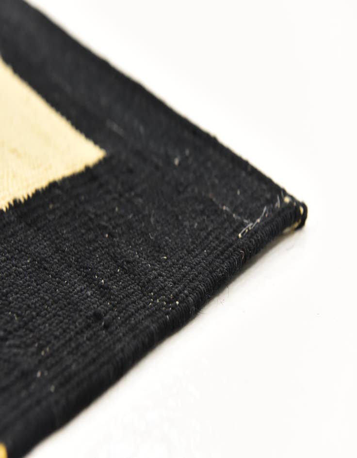 Detail image of  6' x 7' 9  Hand Woven Kilim Modern Wool Rug