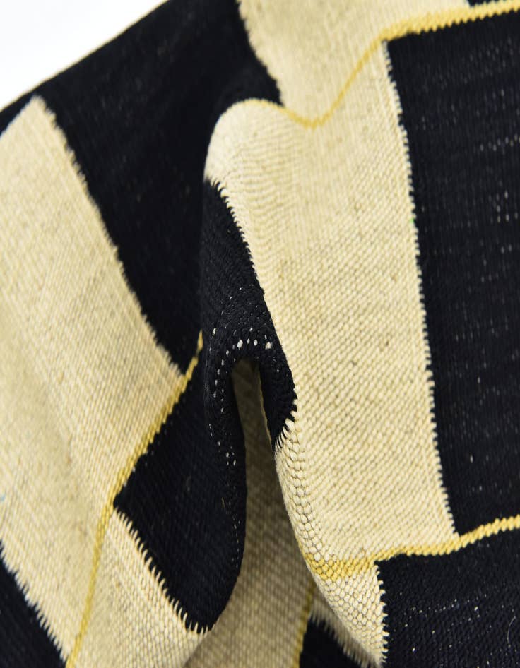 Detail image of  6' x 7' 9  Hand Woven Kilim Modern Wool Rug