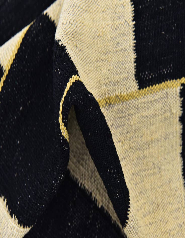 Detail image of  6' 3 x 7' 9  Hand Woven Kilim Modern Wool Rug