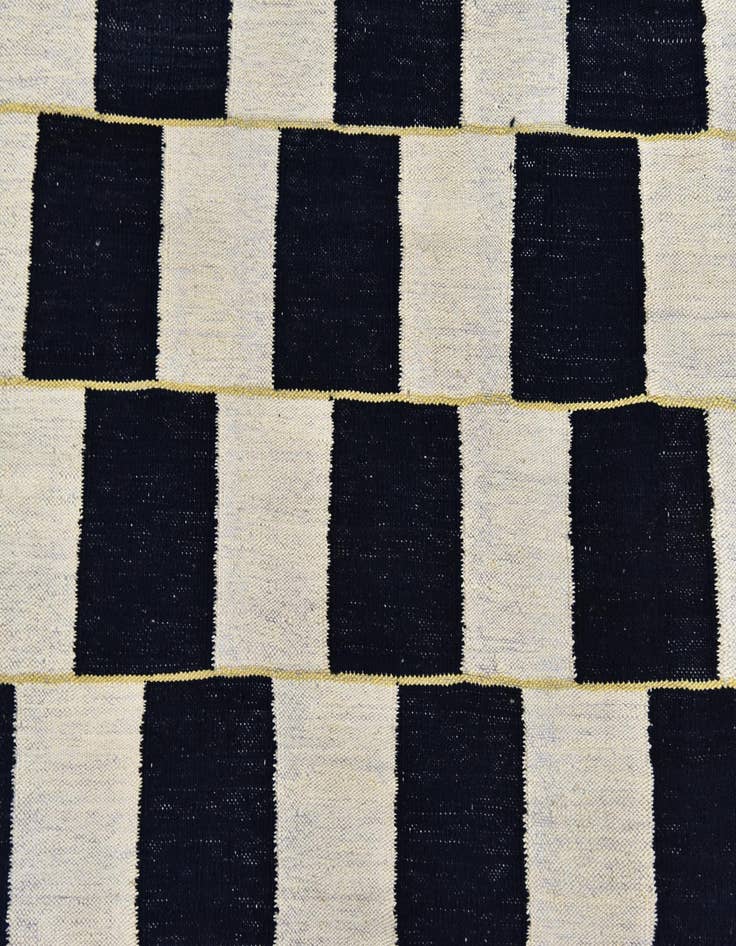 Detail image of  6' 3 x 7' 9  Hand Woven Kilim Modern Wool Rug