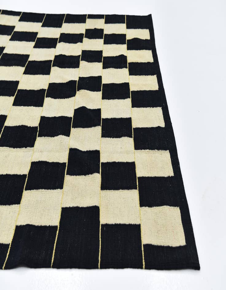 Detail image of  6' x 7' 10  Hand Woven Kilim Modern Wool Rug