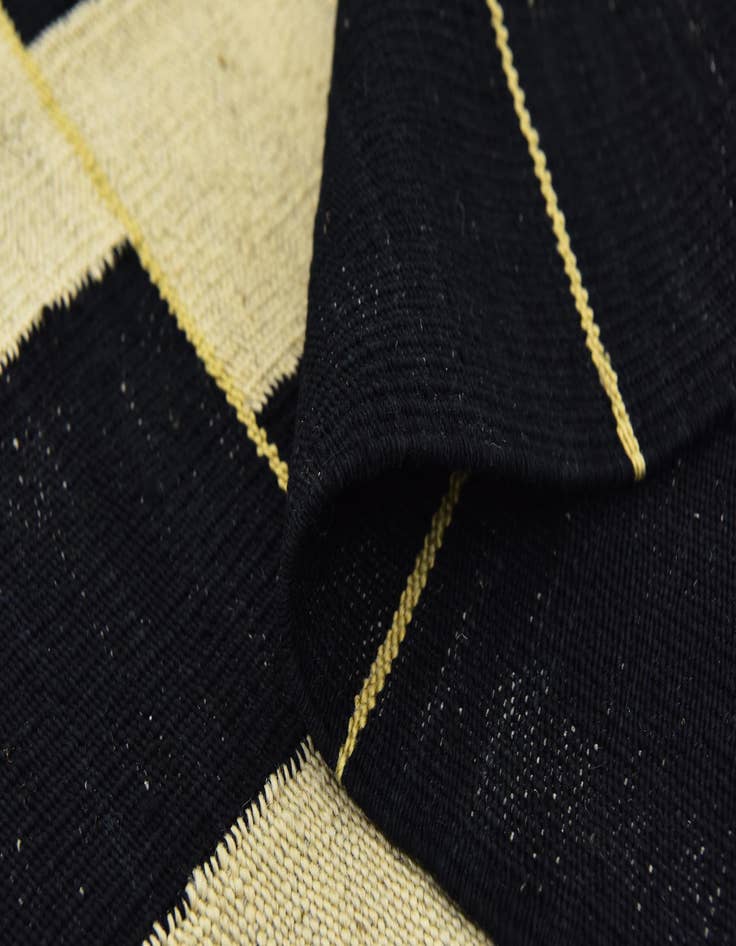 Detail image of  6' x 7' 10  Hand Woven Kilim Modern Wool Rug