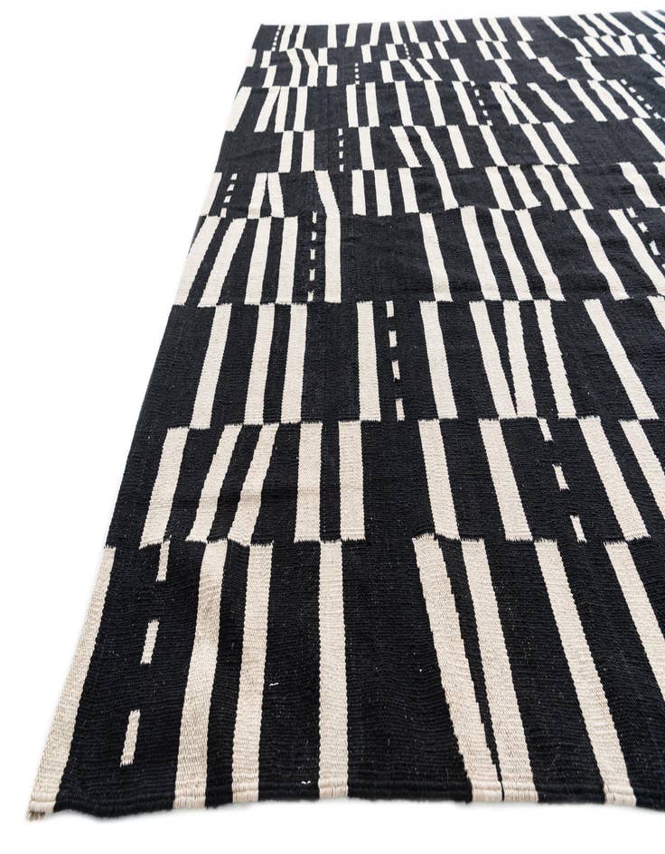 Detail image of  6' 10 x 9' 8  Hand Woven Kilim Modern Wool Rug