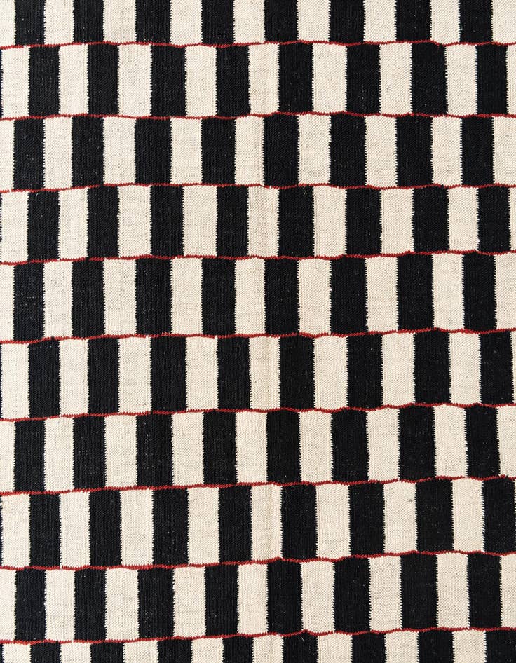 Detail image of  5' 7 x 8'  Hand Woven Kilim Modern Wool Rug