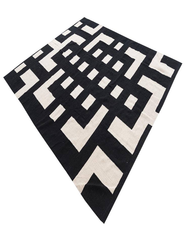 Detail image of  8' 2 x 9' 6  Hand Woven Kilim Modern Wool Rug