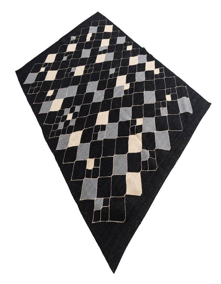 Detail image of  4' 10 x 6' 7  Hand Woven Kilim Modern Wool Rug