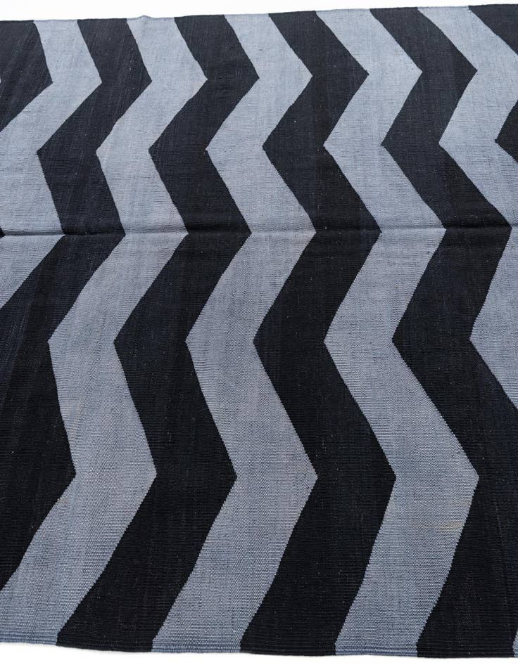 Detail image of  6' x 7' 7  Hand Woven Kilim Modern Wool Rug