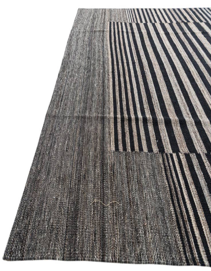 Detail image of  5' 10 x 7' 8  Hand Woven Kilim Modern Wool Rug