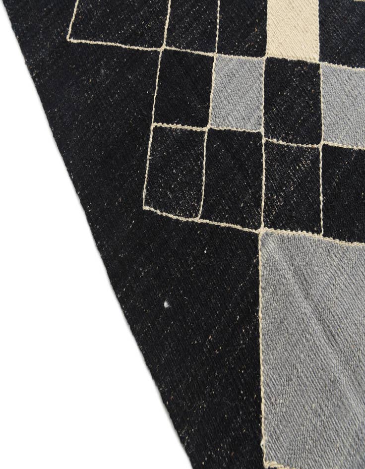 Detail image of  8' 2 x 9' 7  Hand Woven Kilim Modern Wool Rug