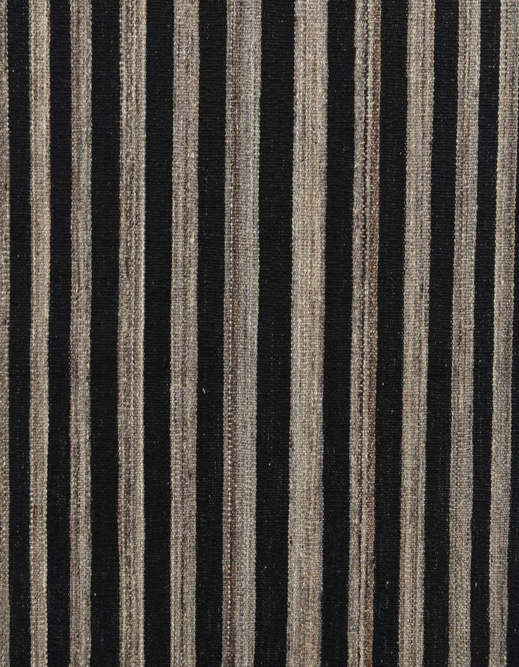 Detail image of  5' 4 x 6' 2  Hand Woven Kilim Modern Wool Rug