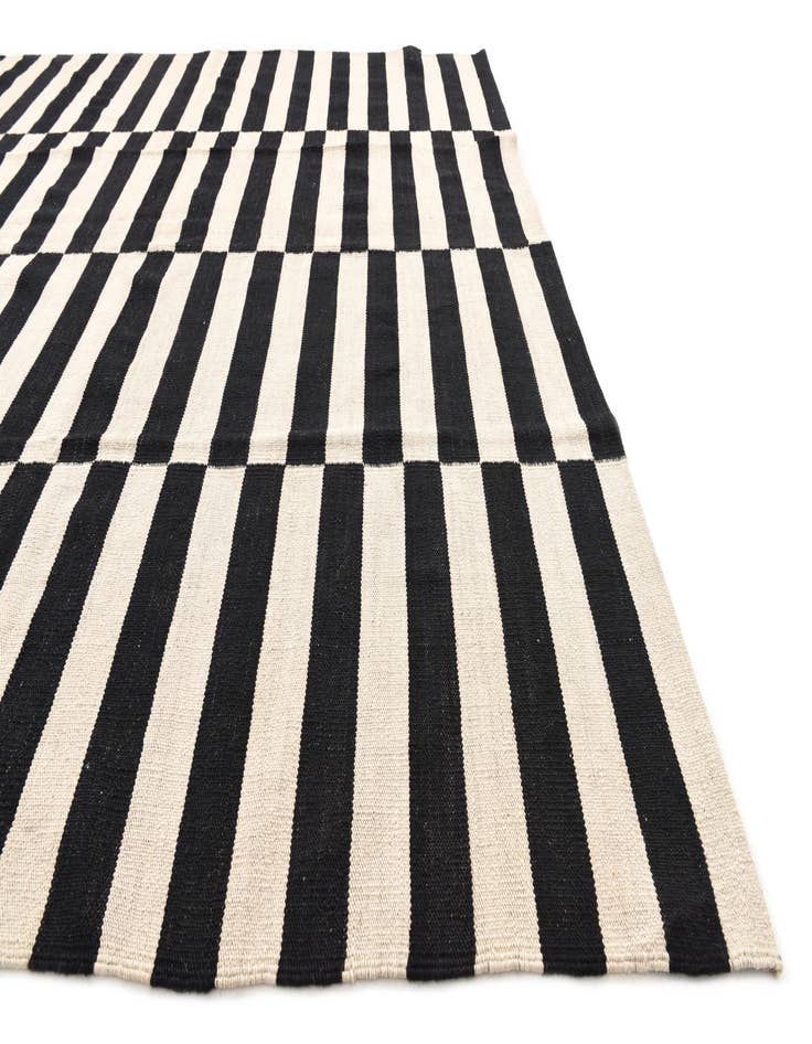 Detail image of  6' 6 x 9' 10  Hand Woven Kilim Modern Wool Rug