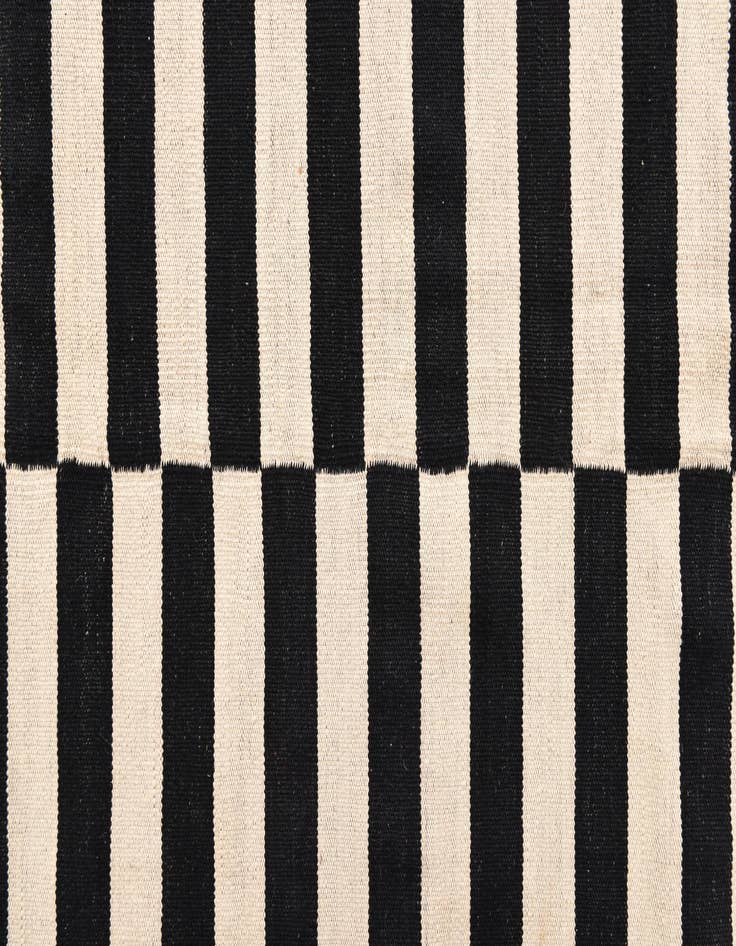 Detail image of  6' 6 x 9' 10  Hand Woven Kilim Modern Wool Rug