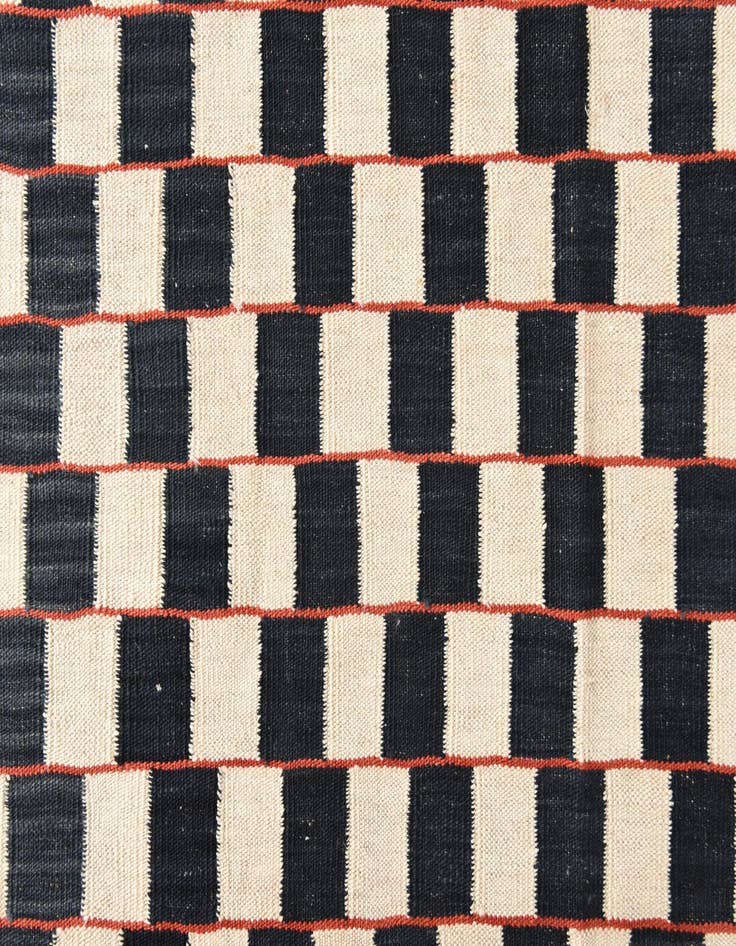 Detail image of  6' 8 x 9' 6  Hand Woven Kilim Modern Wool Rug