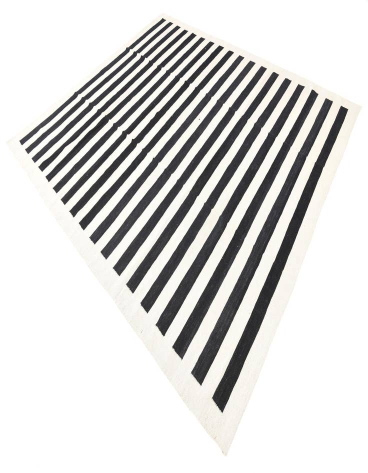 Detail image of  8' 3 x 9' 8  Hand Woven Kilim Modern Wool Rug