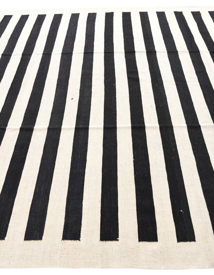 Detail image of  8' 3 x 9' 8  Hand Woven Kilim Modern Wool Rug