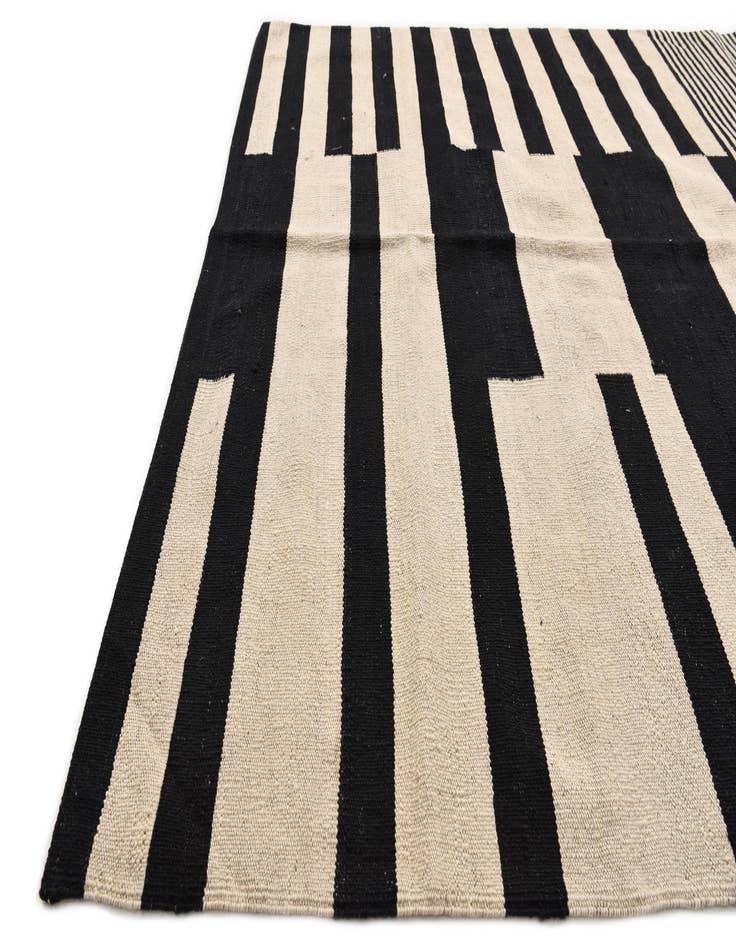 Detail image of  4' 10 x 6' 9  Hand Woven Kilim Modern Wool Rug