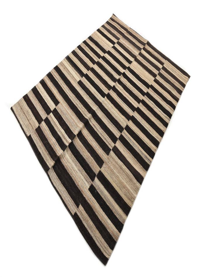 Detail image of  4' 3 x 5' 10  Hand Woven Kilim Modern Wool Rug