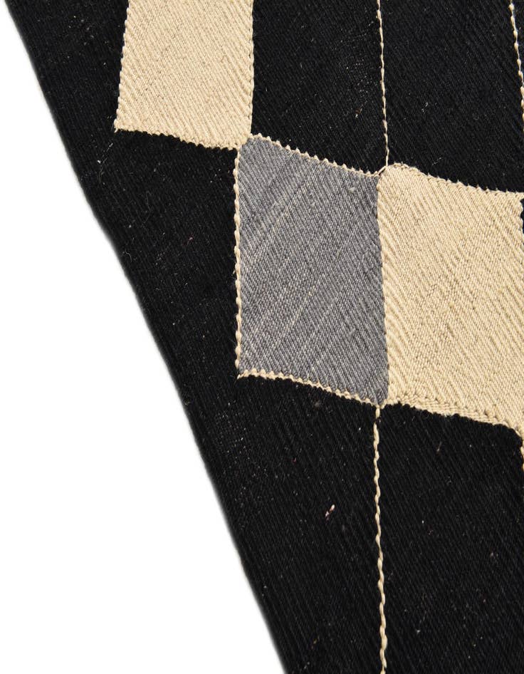 Detail image of  5' 1 x 6' 6  Hand Woven Kilim Modern Wool Rug