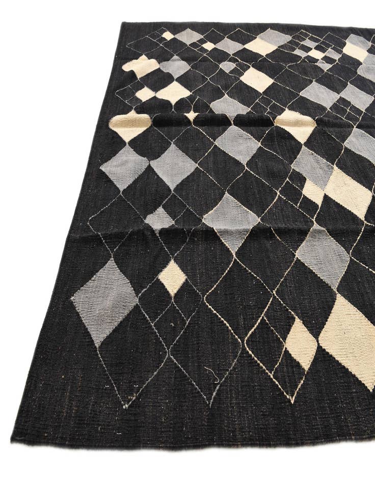 Detail image of  5' 9 x 7' 7  Hand Woven Kilim Modern Wool Rug