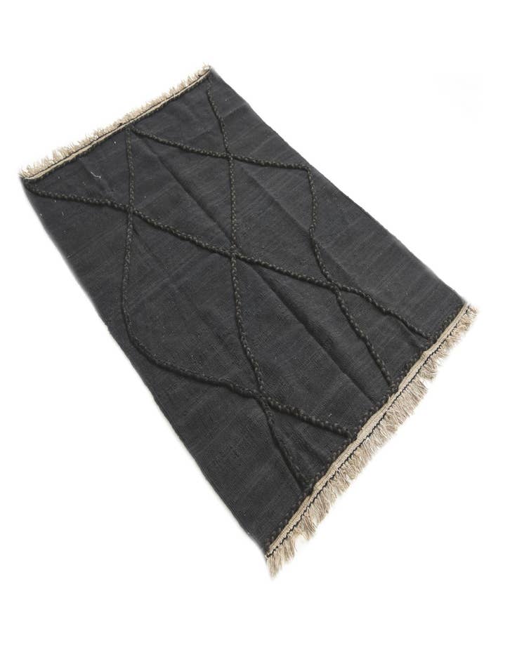 Detail image of  3' 7 x 5' 3  Hand Woven Kilim Modern Wool Rug