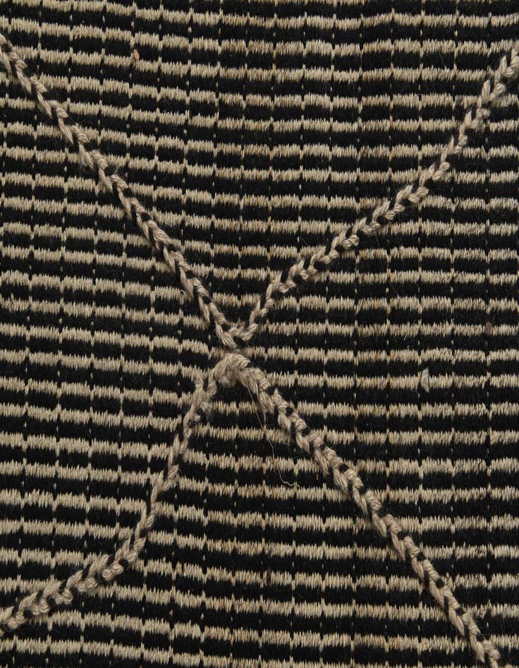 Detail image of  5' 10 x 9' 7  Hand Woven Kilim Modern Wool Rug