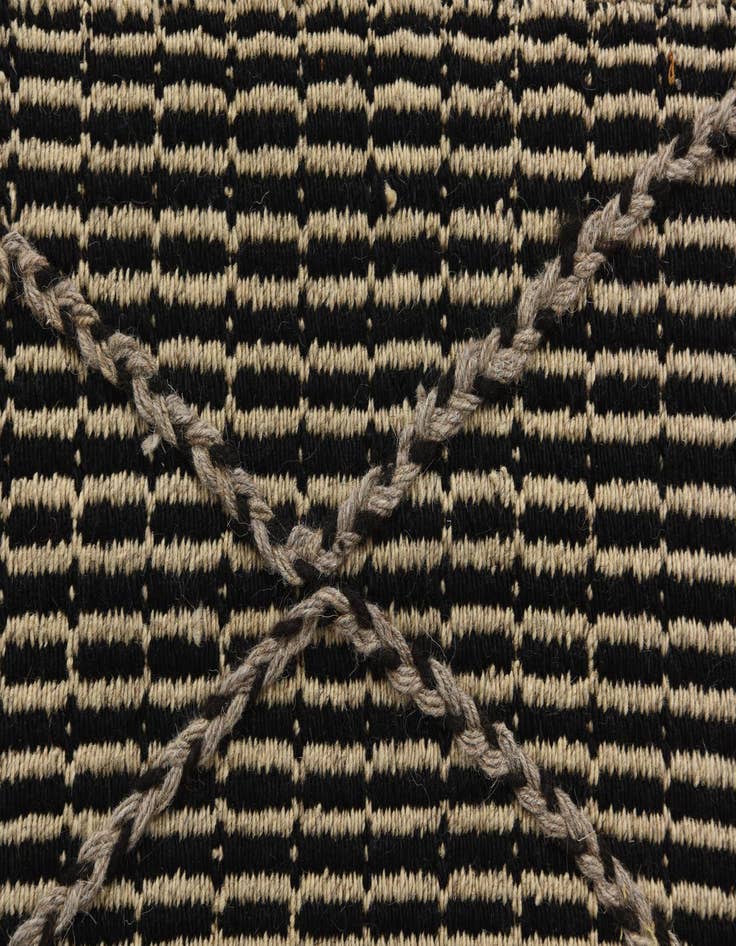 Detail image of  5' 10 x 9' 5  Hand Woven Kilim Modern Wool Rug
