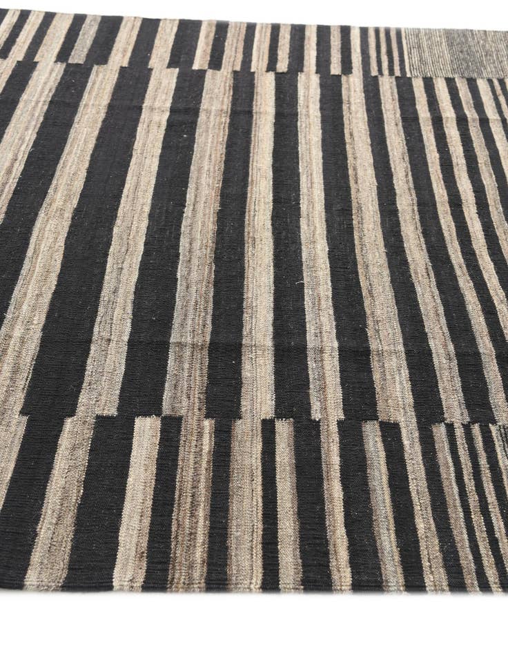 Detail image of  6' x 7' 8  Hand Woven Kilim Modern Wool Rug