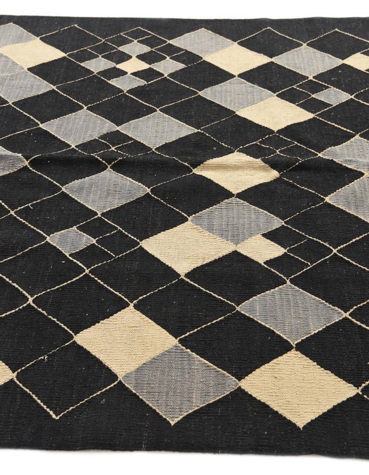 Detail image of  5' x 6'  Hand Woven Kilim Modern Wool Rug