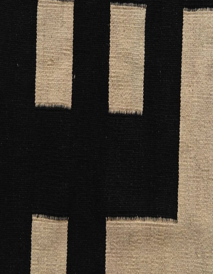 Detail image of  5' 4 x 6' 4  Hand Woven Kilim Modern Wool Rug