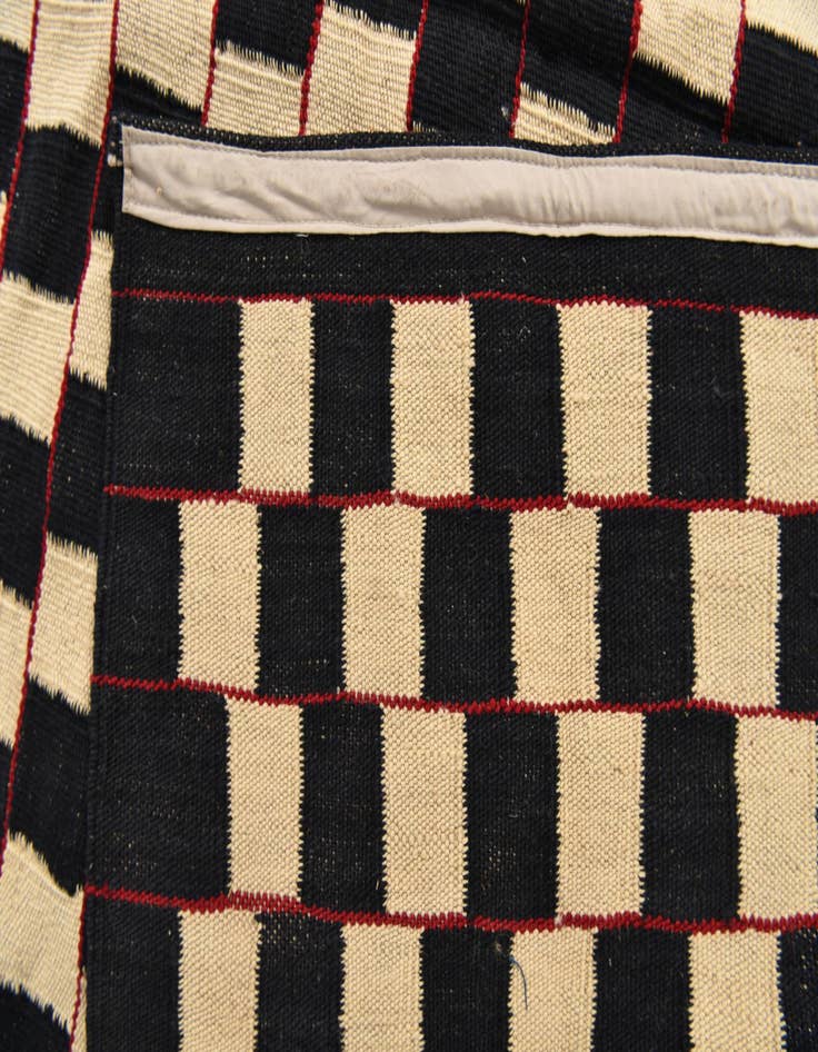 Detail image of  5' 8 x 7' 7  Hand Woven Kilim Modern Wool Rug