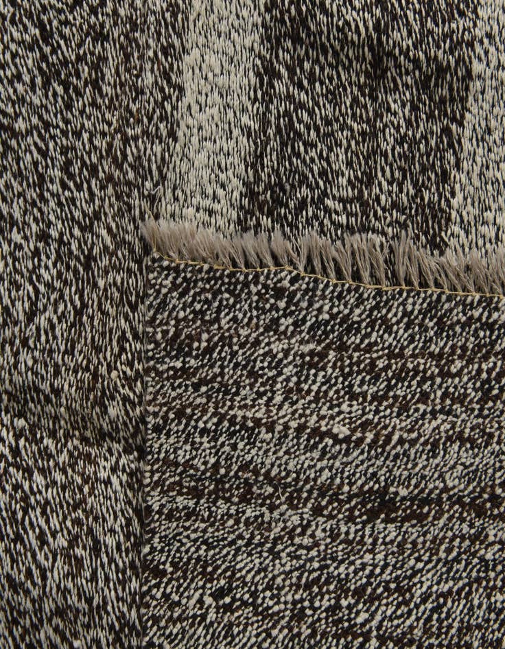 Detail image of  8' 8 x 9' 8  Hand Woven Kilim Modern Wool Rug