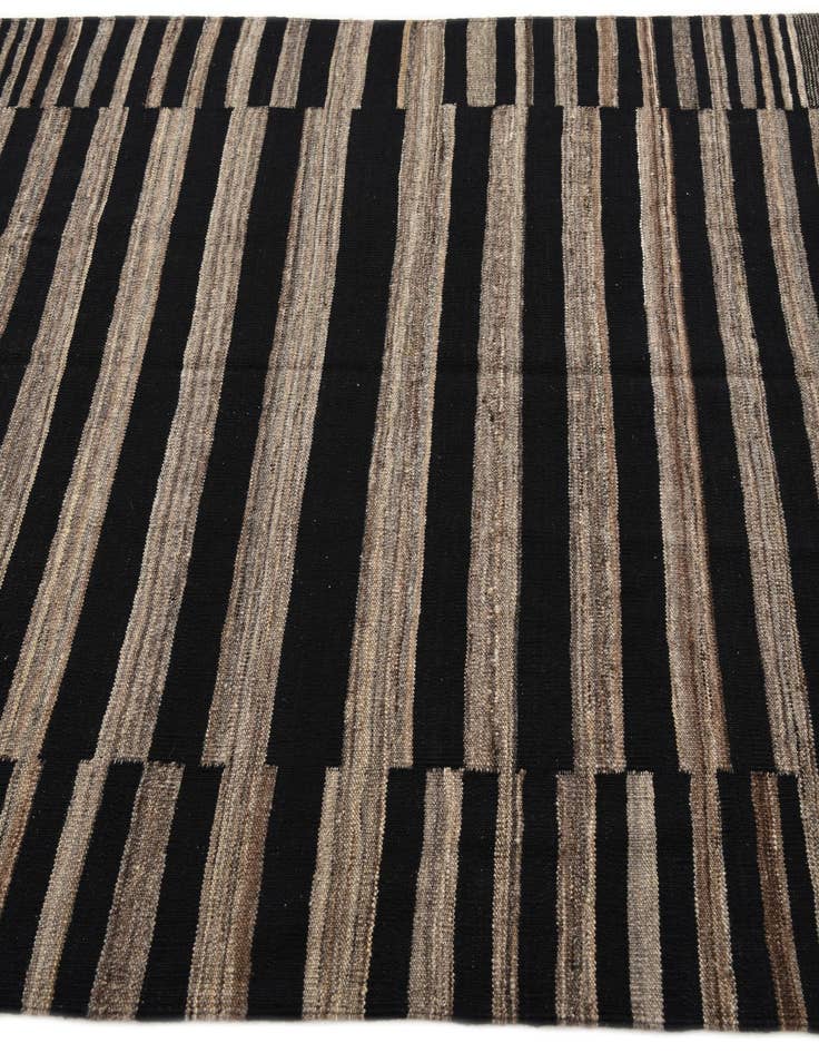Detail image of  5' 2 x 6' 5  Hand Woven Kilim Modern Wool Rug