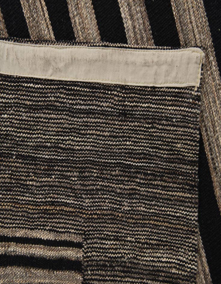 Detail image of  5' 2 x 6' 5  Hand Woven Kilim Modern Wool Rug