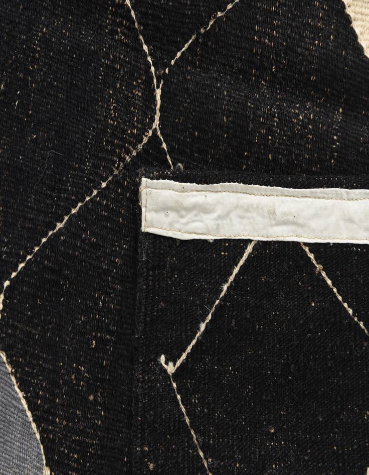 Detail image of  8' 3 x 9' 10  Hand Woven Kilim Modern Wool Rug