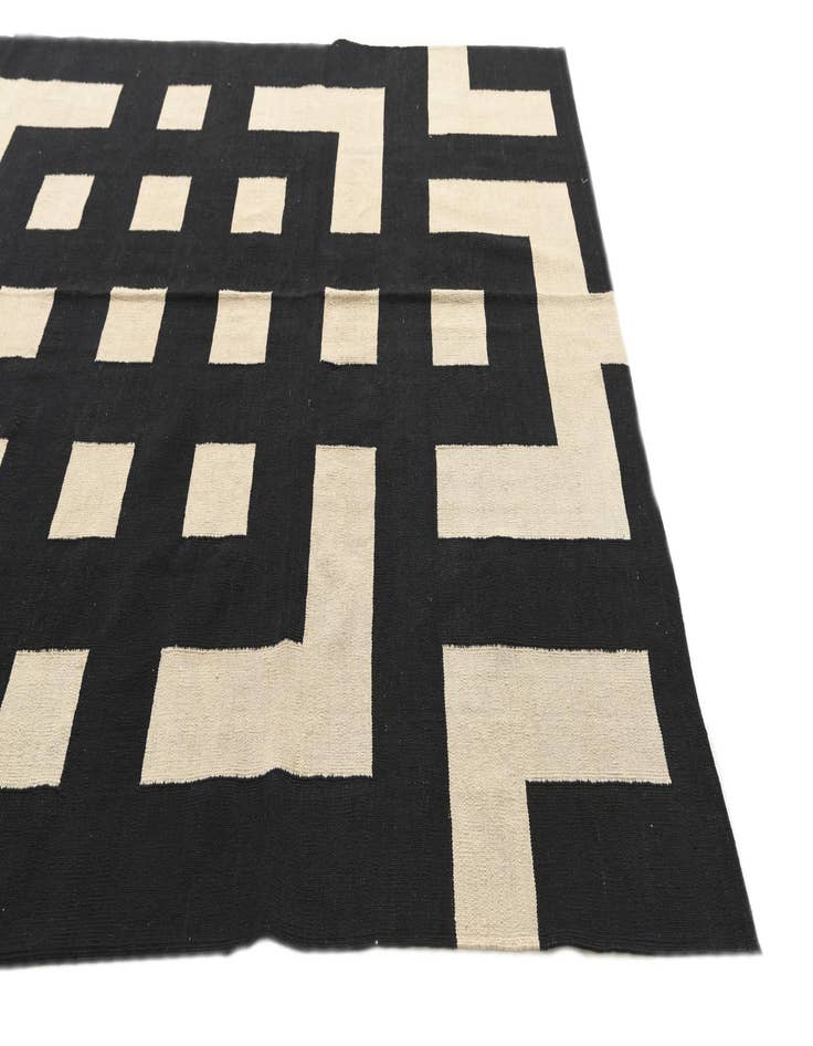 Detail image of  6' 10 x 9' 7  Hand Woven Kilim Modern Wool Rug