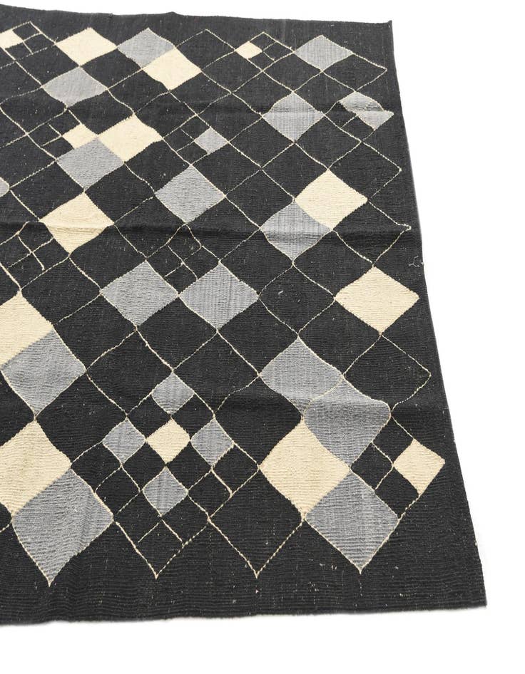 Detail image of  5' 1 x 6' 6  Hand Woven Kilim Modern Wool Rug