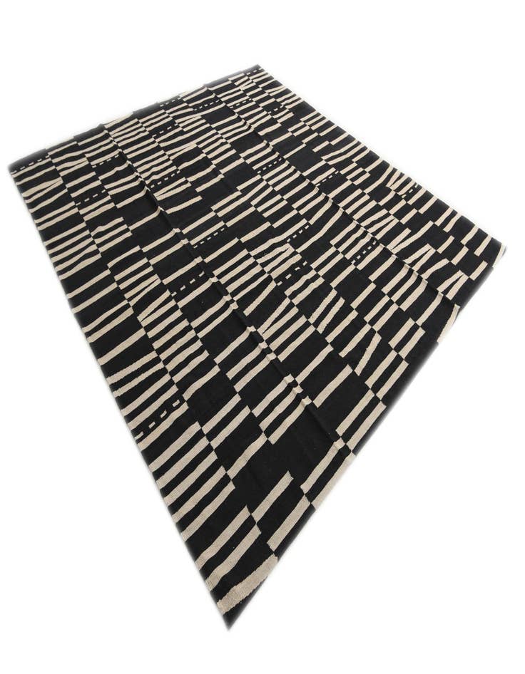 Detail image of  8' 7 x 9' 8  Hand Woven Kilim Modern Wool Rug