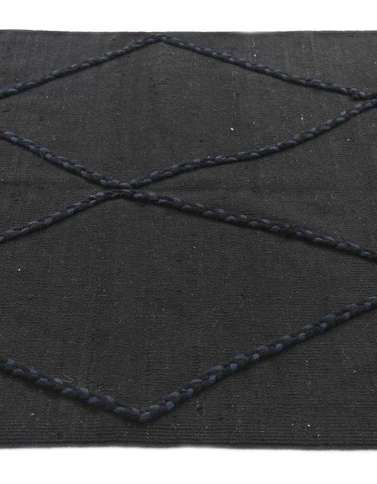 Detail image of  3' 6 x 5' 3  Hand Woven Kilim Modern Wool Rug