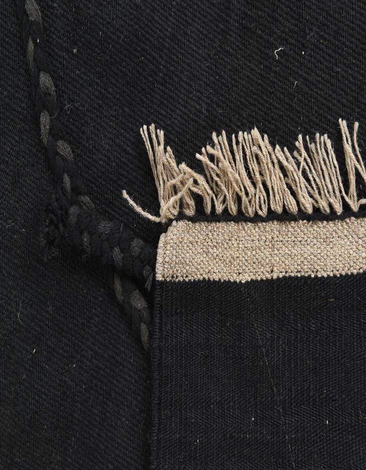 Detail image of  3' 6 x 5' 4  Hand Woven Kilim Modern Wool Rug