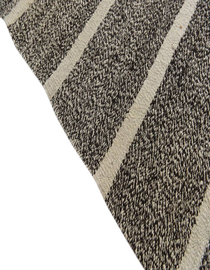 Detail image of  8' 3 x 9' 9  Hand Woven Kilim Modern Wool Rug