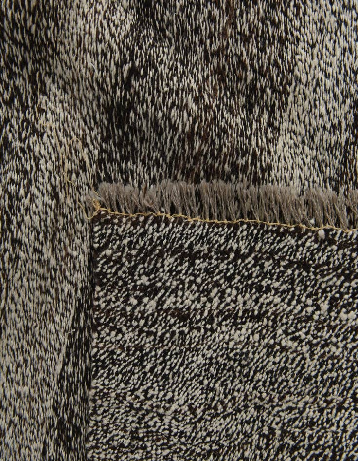 Detail image of  8' 6 x 9' 5  Hand Woven Kilim Modern Wool Rug