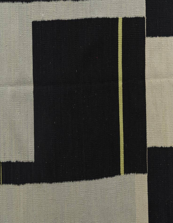 Detail image of  4' 1 x 5' 10  Hand Woven Kilim Modern Wool Rug