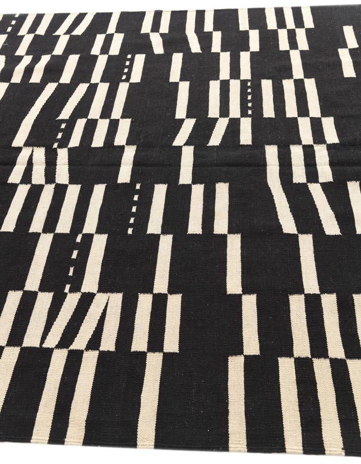 Detail image of  6' 9 x 9' 10  Hand Woven Kilim Modern Wool Rug