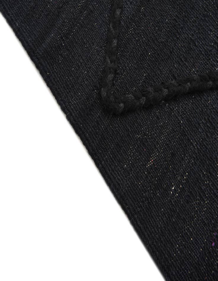 Detail image of  4' 4 x 5' 10  Hand Woven Kilim Modern Wool Rug