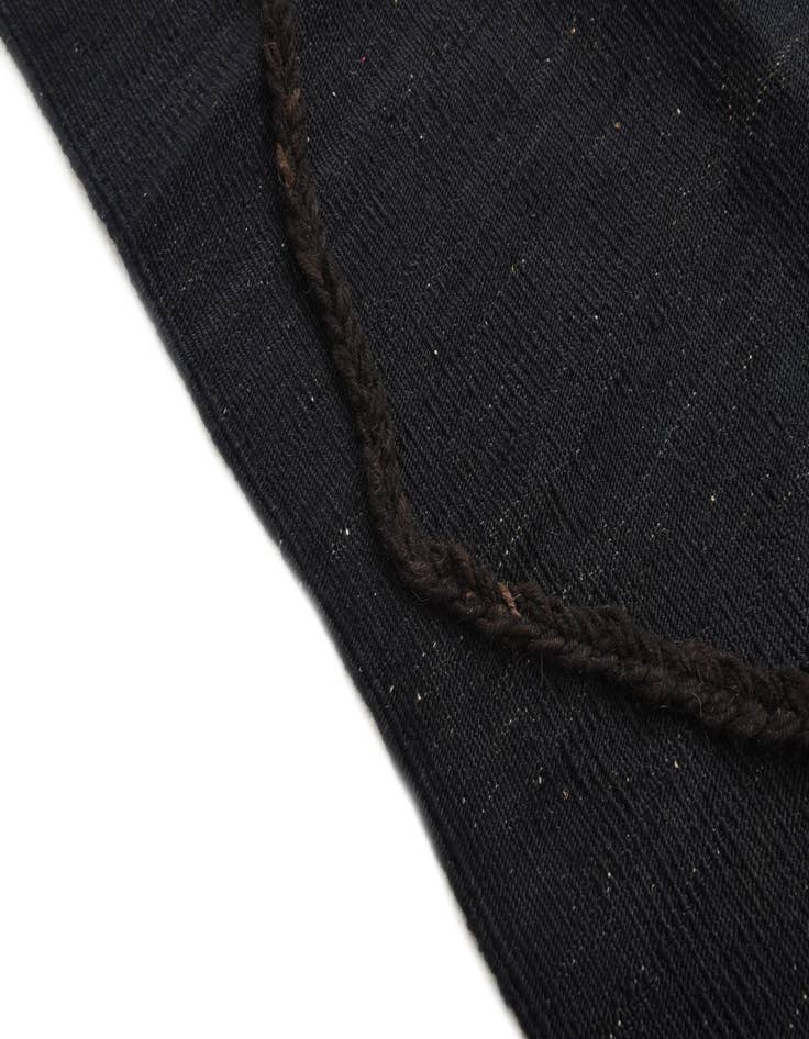 Detail image of  4' 4 x 6'  Hand Woven Kilim Modern Wool Rug