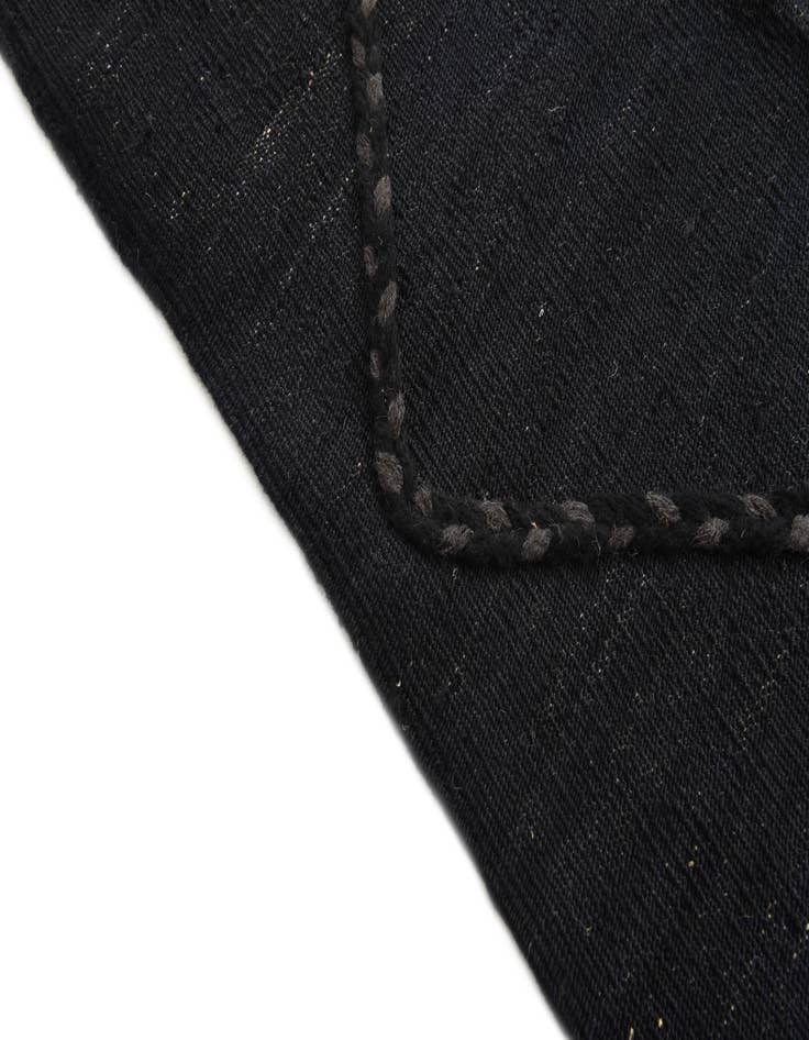 Detail image of  4' 4 x 6'  Hand Woven Kilim Modern Wool Rug