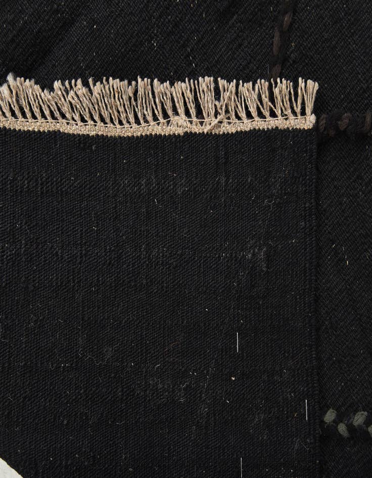 Detail image of  3' 7 x 5' 2  Hand Woven Kilim Modern Wool Rug