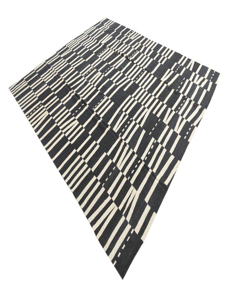 Detail image of  8' 7 x 9' 10  Hand Woven Kilim Modern Wool Rug