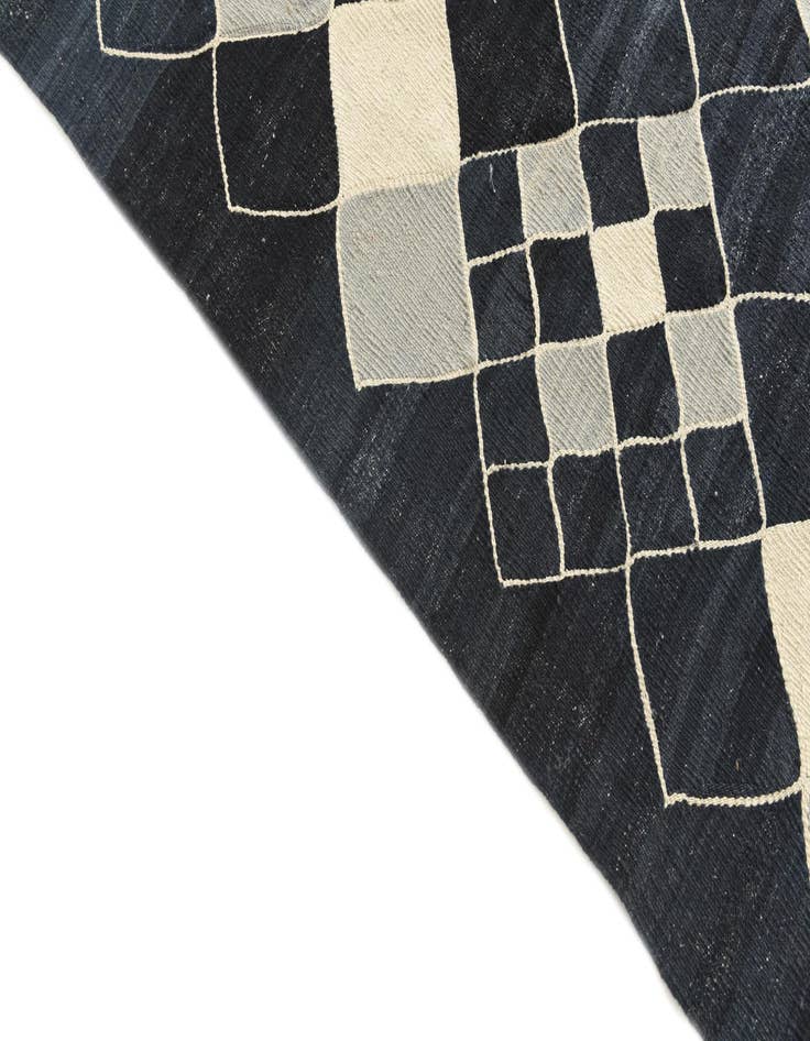 Detail image of  7' 10 x 9' 4  Hand Woven Kilim Modern Wool Rug