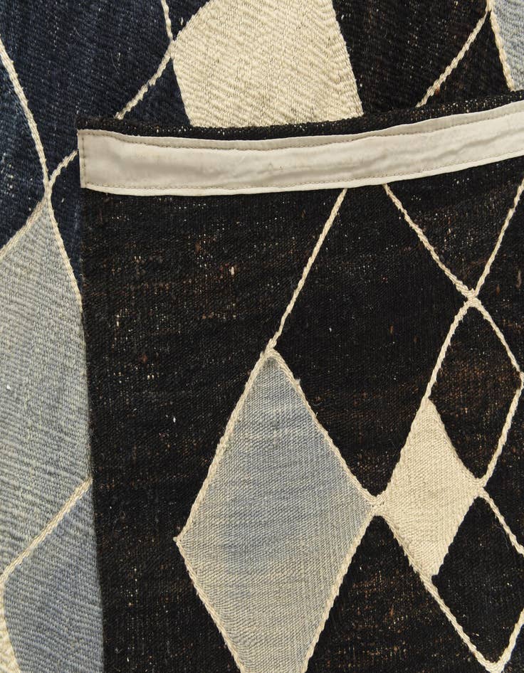 Detail image of  7' 10 x 9' 4  Hand Woven Kilim Modern Wool Rug